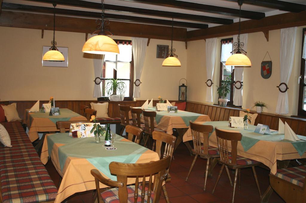 Landhotel Vierjahreszeiten Bad Konigshofen Bagian luar foto